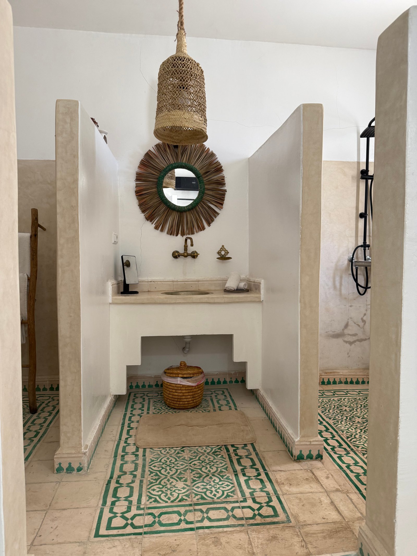 صورة من دار السلام